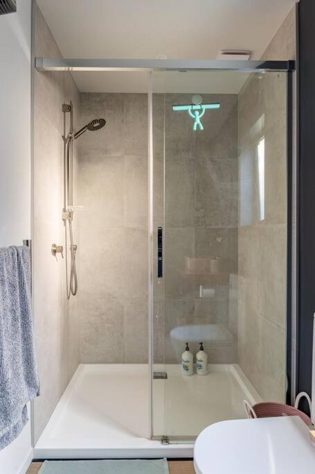 Appartamento Cosy Studio With Mountain Views Wanaka Esterno foto